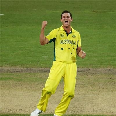 Australia’s quicks rip through SA