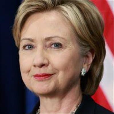 Battlegrounds targeted as US polls tighten