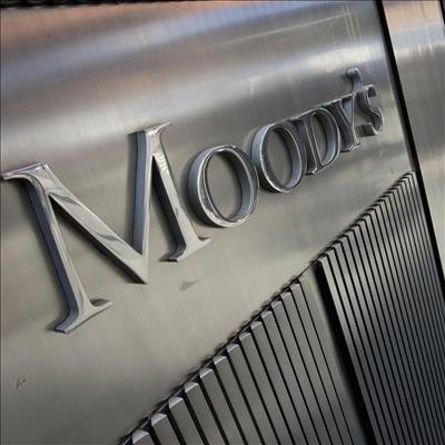 "Platinum sector wage deal credit positive for SA"