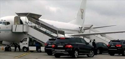 Jacob Zuma lands in George