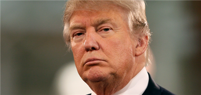 Donald Trump urges Muslims 'to turn people in'