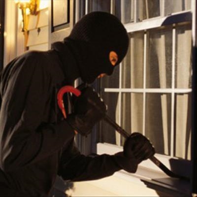 3 housebreaking and theft cases 