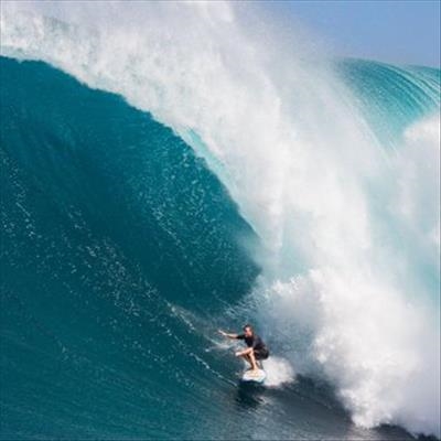 Qualifying battle heats up at Billabong Pro Cascais
