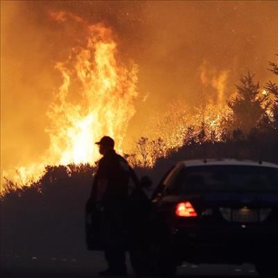 Hospitals evacuated as wildfires ravage Northern California