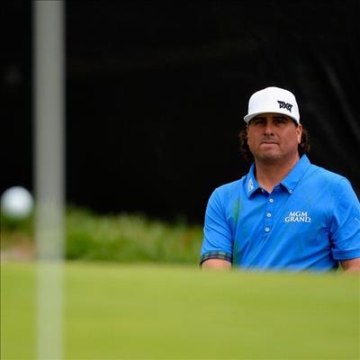Perez cruises to four-stroke win in Malaysia