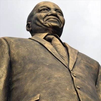 Nigeria honours Zuma with giant statue