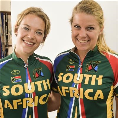 2 Netherlands women cycling Garden Route