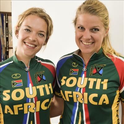 2 Netherlands women cycling Garden Route