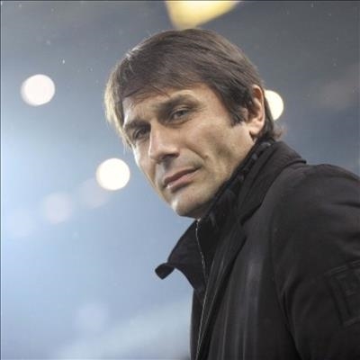 Conte left to weigh up risks