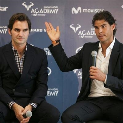 Federer closes on Rafa after Shanghai win