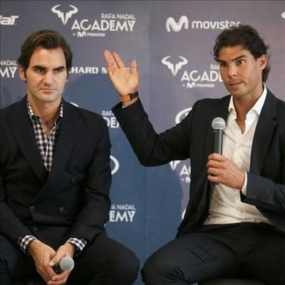 Federer closes on Rafa after Shanghai win