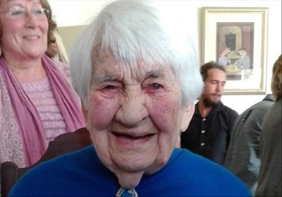 Tannie Greta vier 99ste verjaarsdag