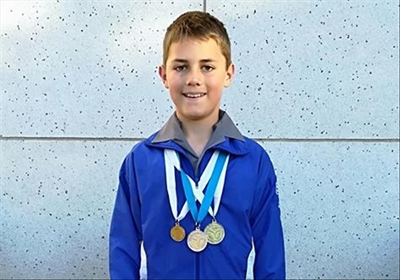 Hooper spring 3 medaljes los