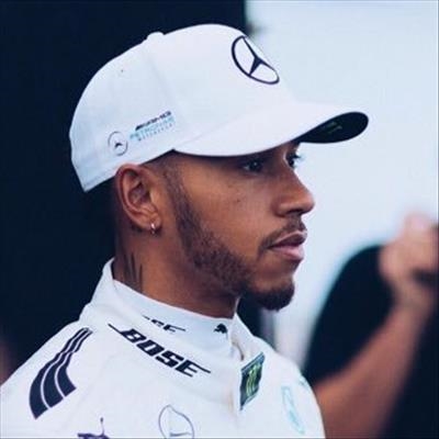 Hamilton all for more razzmatazz