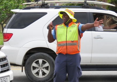 Driver knocks pointsman over, drives off