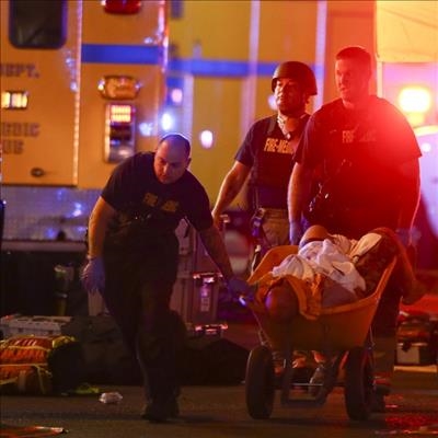 Las Vegas: Search for gunman's motive
