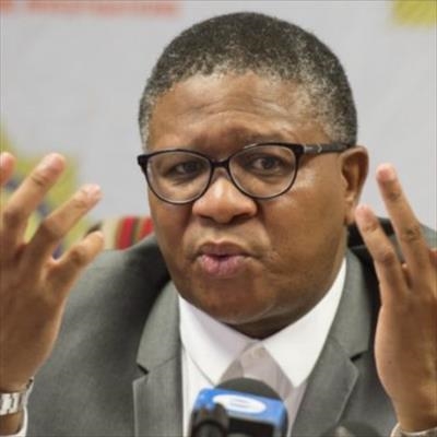 Police minister to release statement on Dubai trip