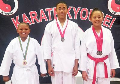 Gold for three Musketeers