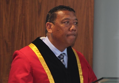 Oortyd 'n krisis vir raad