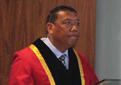 Oortyd 'n krisis vir raad