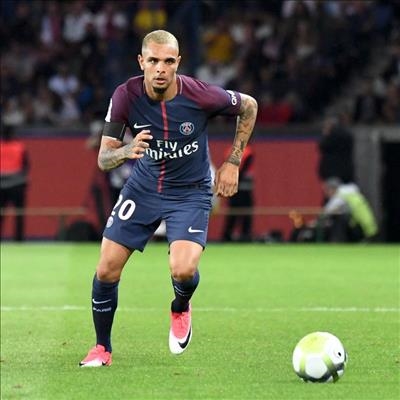PSG, Bayern in last 16; Blues lose