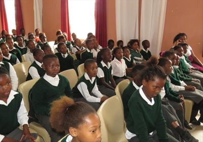 Mzoxolo rewards academic achievers