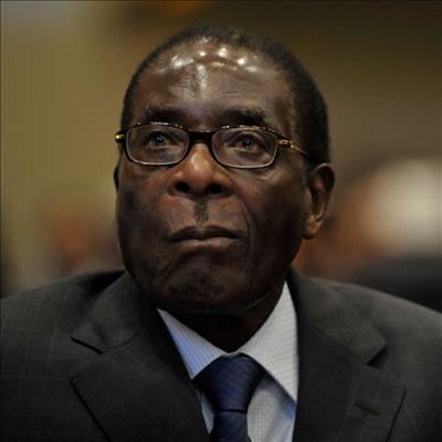 Mugabe makes first public appearance since military takeover