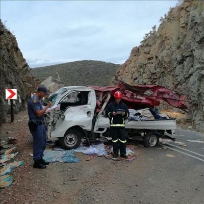 Opvolg: 1 Sterf in ongeluk