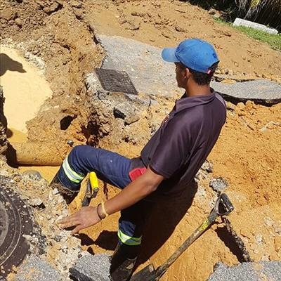 Long Street pipe burst affects CBD