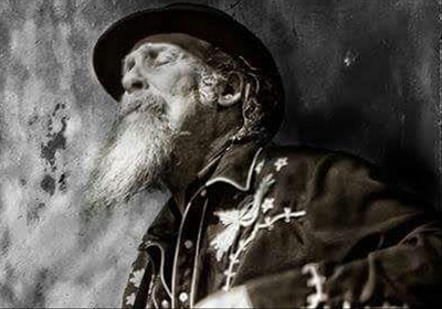 "Cross Bones Blues' in Nieu Bethesda 
