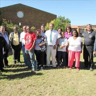 Skool kry nuwe saal
