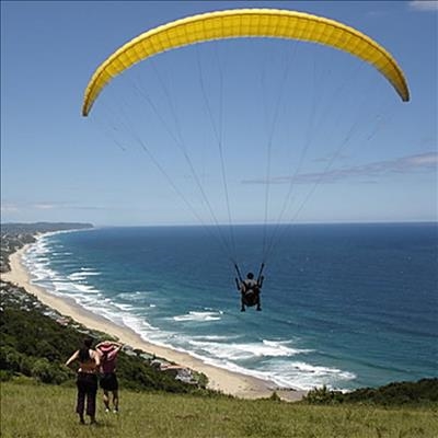 Paraglider has heart attack mid-flight