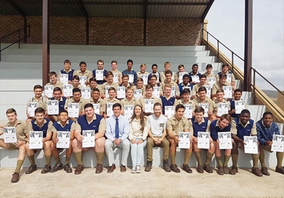 Hoër Landbouskool Oakdale hou Bio-kamp
