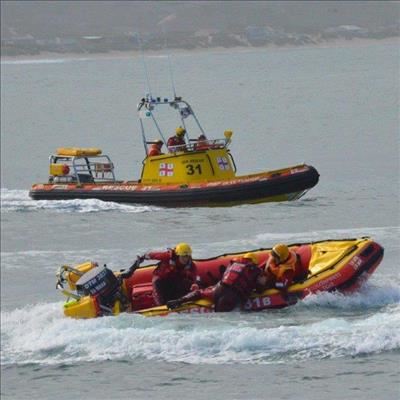 Unconscious floating man rescued