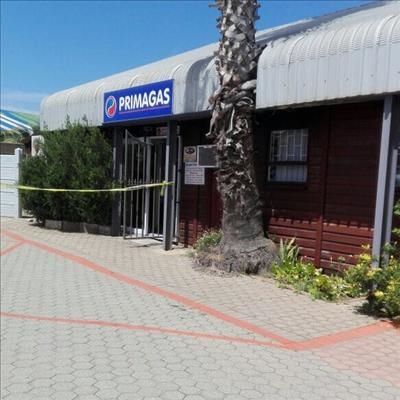 Armed robbery in Voorbaai