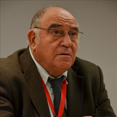 Zuma is a dangerous disgrace to SA, says Ronnie Kasrils