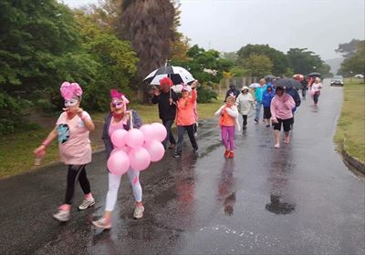 Cansa Shades of Pink fun walk