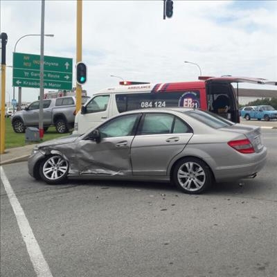 3 Beseer in ongeluk by Garden Route Mall