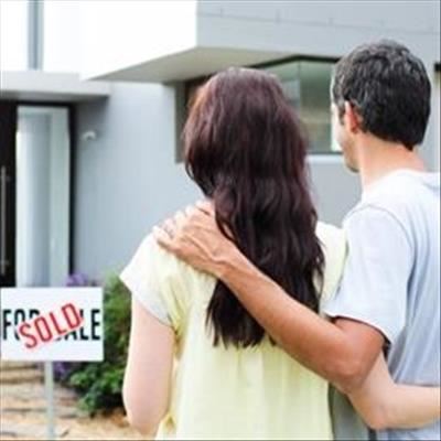 Landlord vs lessee rights during sale of tenanted property