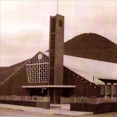 Gemeente gedenk kerkgebou