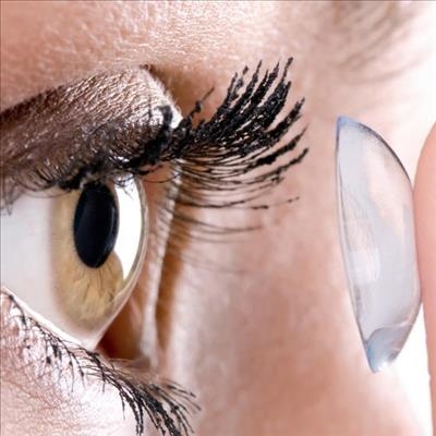 Dos and don’ts for contact lens wearers 