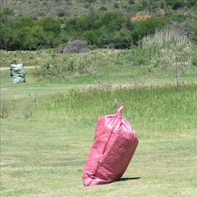 'Hou op rommel strooi,' pleit Park