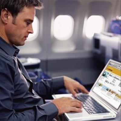 Flight ban on laptops 'sparked by IS threat'