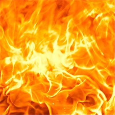 France migrants: Huge fire guts camp