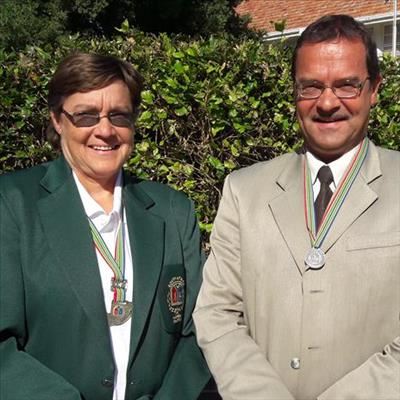 Broer en suster blink uit op atletiekbaan