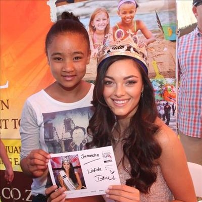 Miss SA punches attacker in throat 