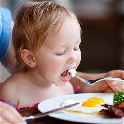 A good reason to give babies eggs 