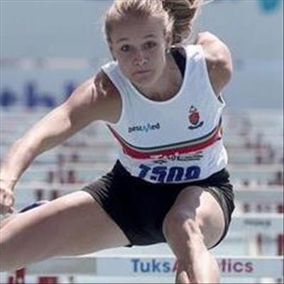 Steenkamp races to 4th victory in Europe 