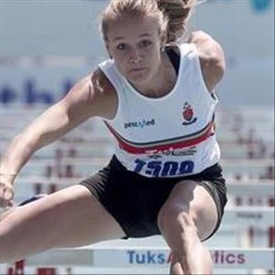 Steenkamp races to 4th victory in Europe 