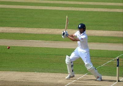 Cook stands firm on rain-affected day